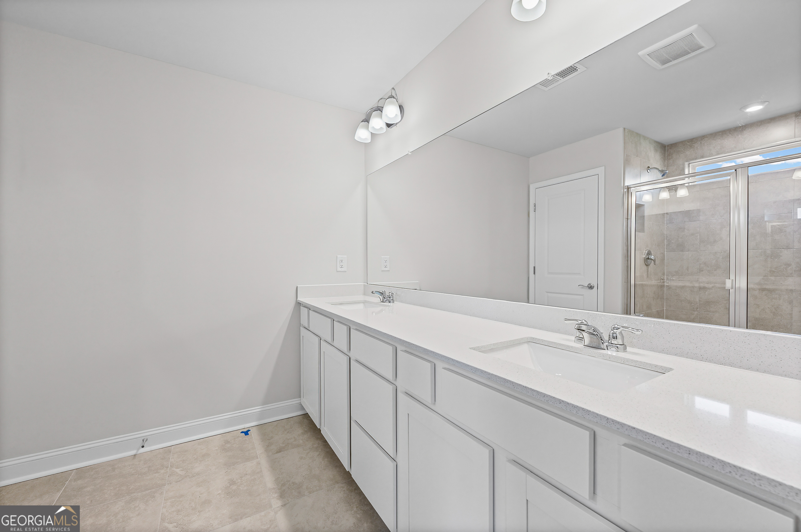 130 Kenney Way Property Photo 24
