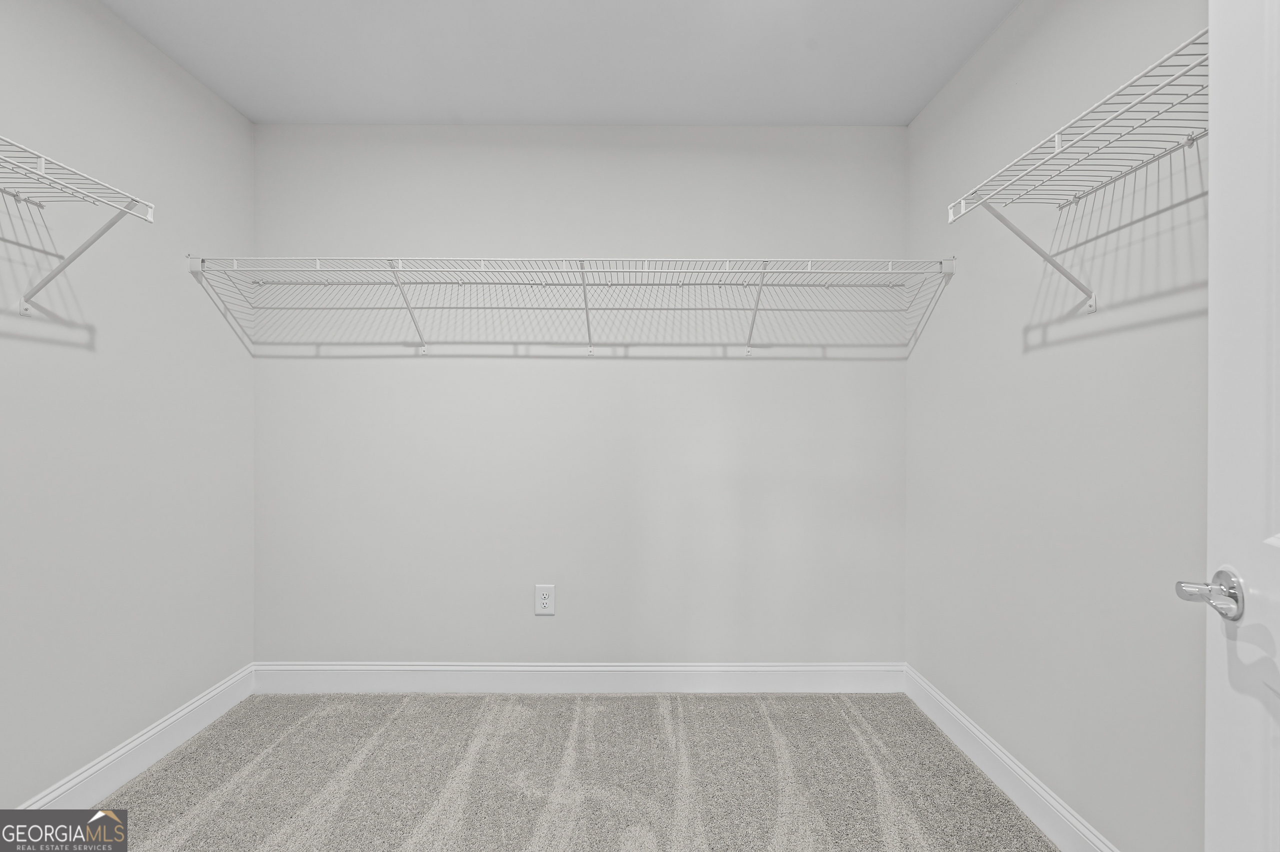 130 Kenney Way Property Photo 26