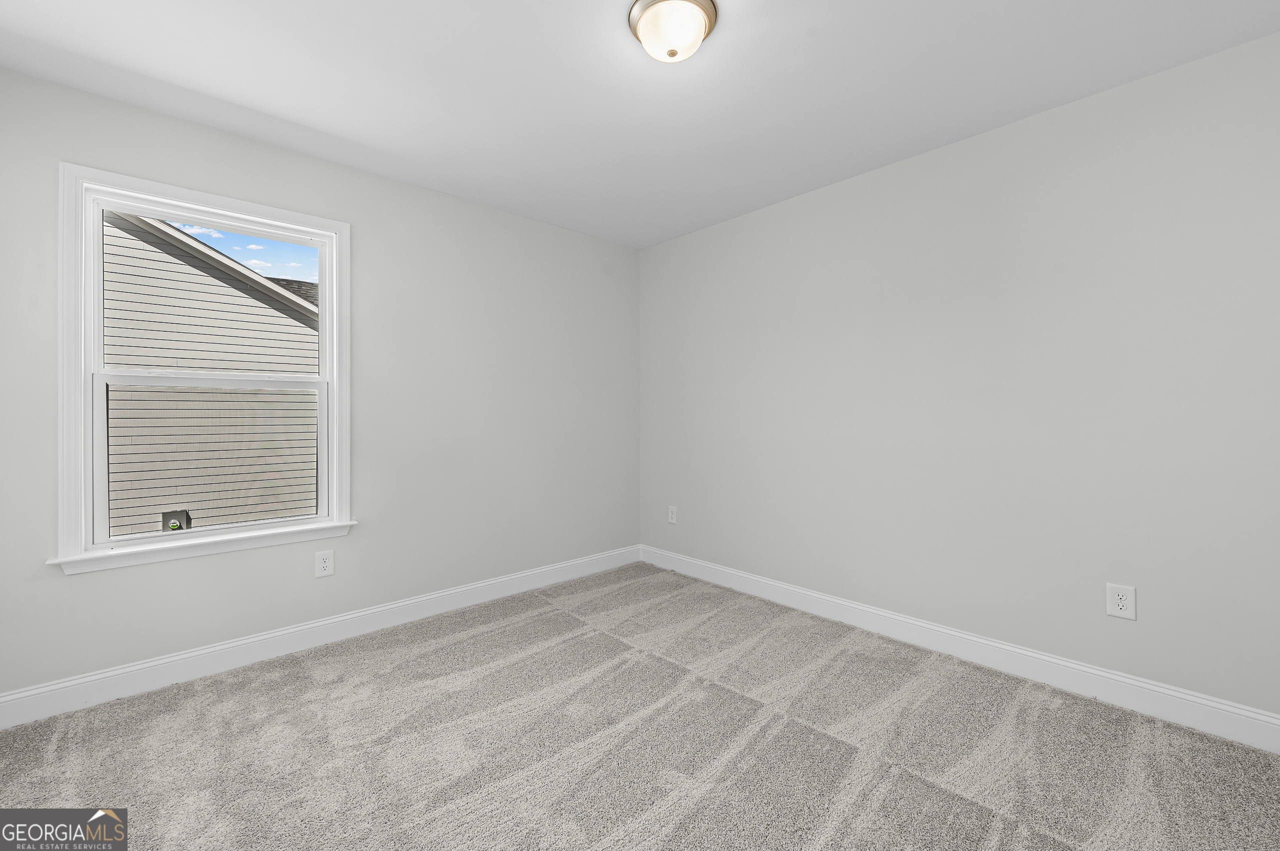 130 Kenney Way Property Photo 27