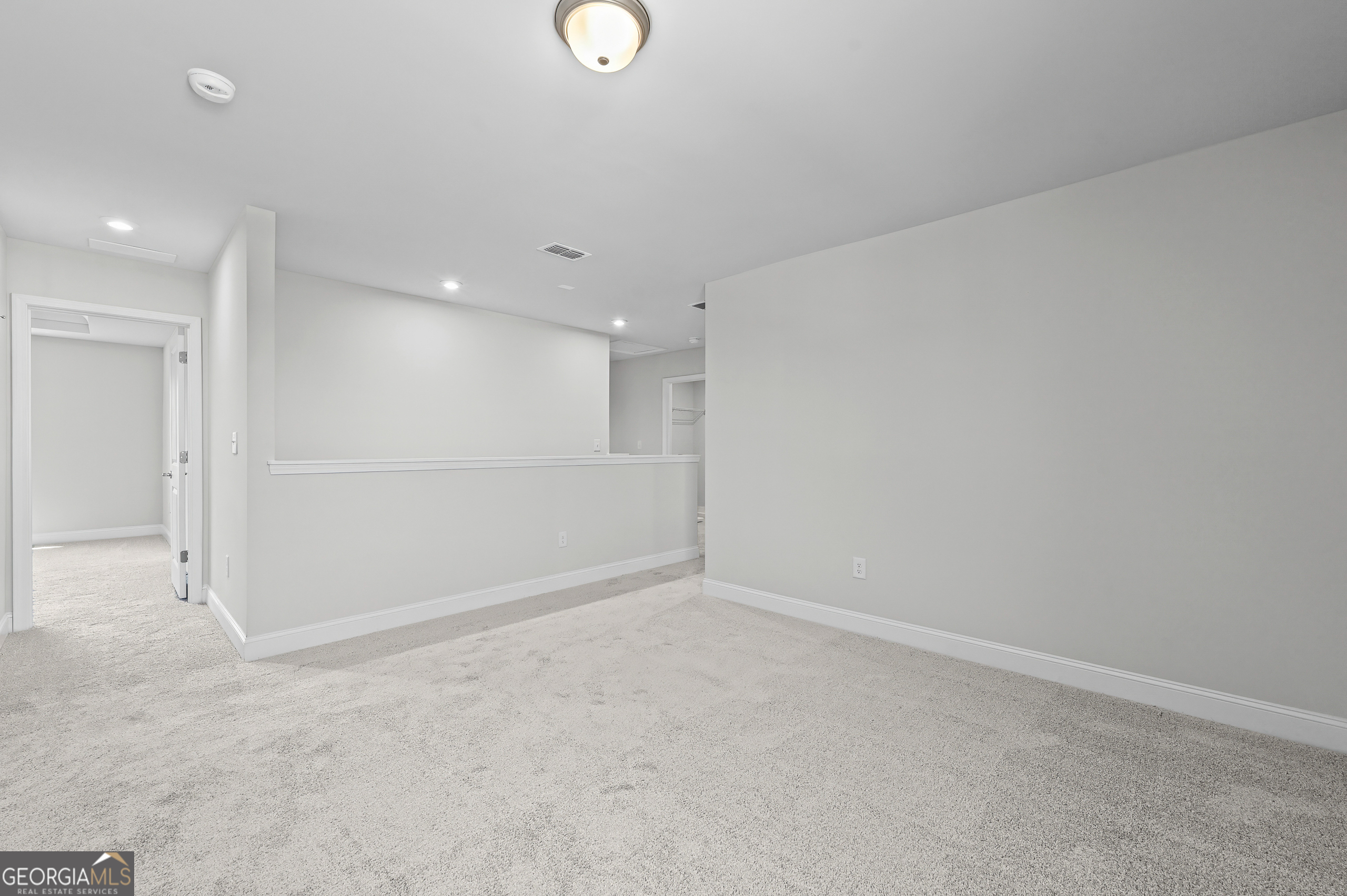 130 Kenney Way Property Photo 30