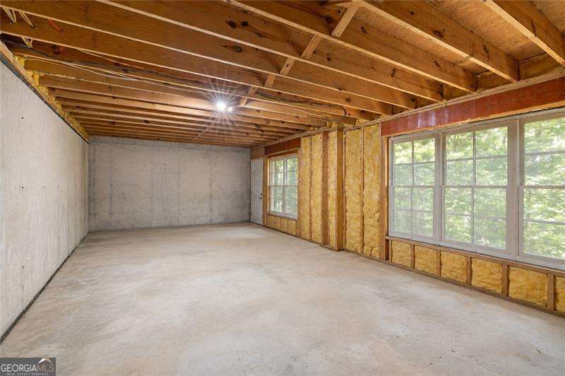 12 Somerset Lane Property Photo 37