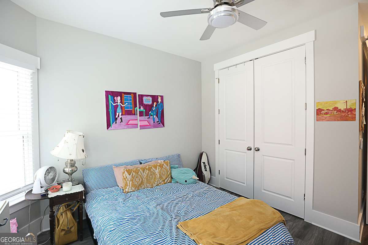 417 W 32nd Street Property Photo 12