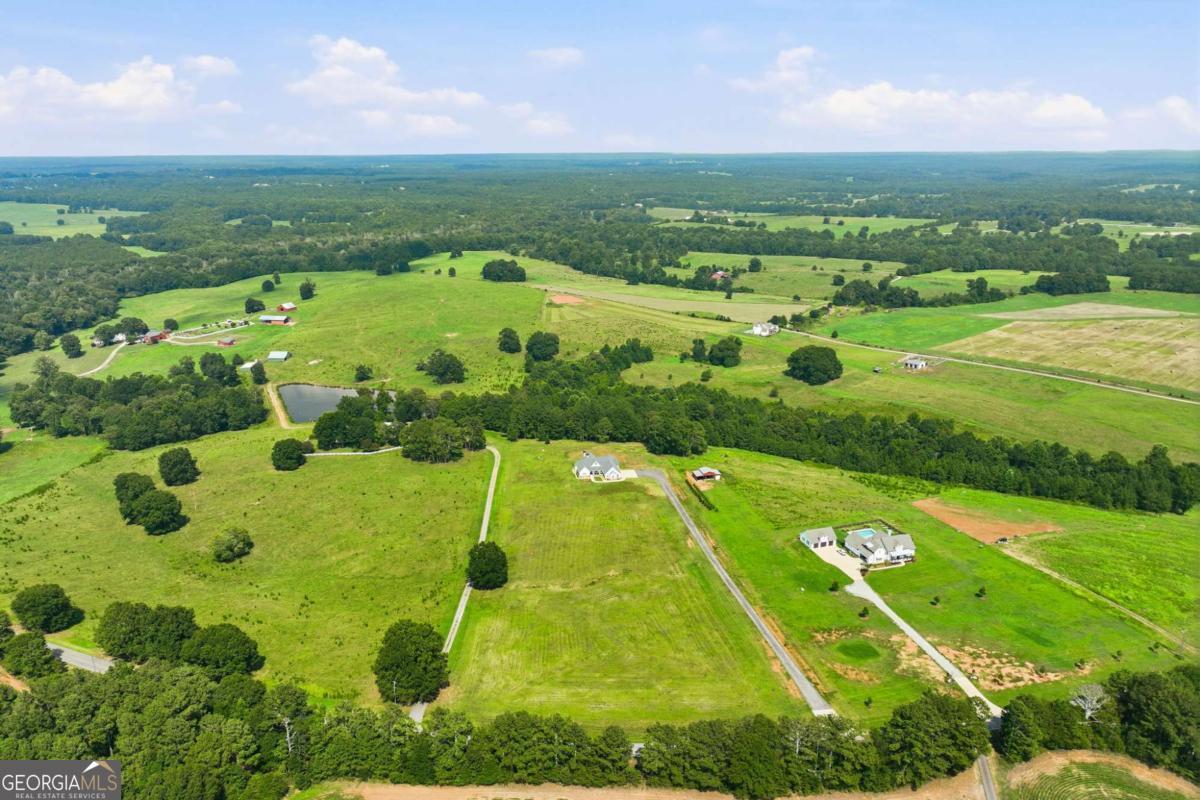 5631 Sandy Creek Road Property Photo 9