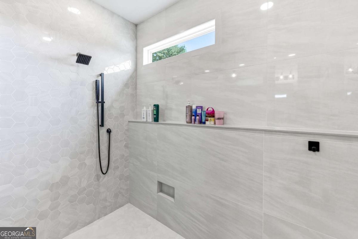 5631 Sandy Creek Road Property Photo 42