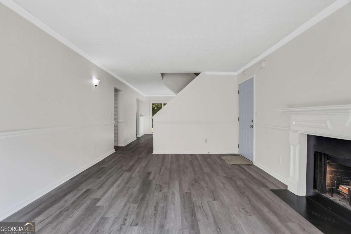 6308 E Windsor Lane Property Photo 4