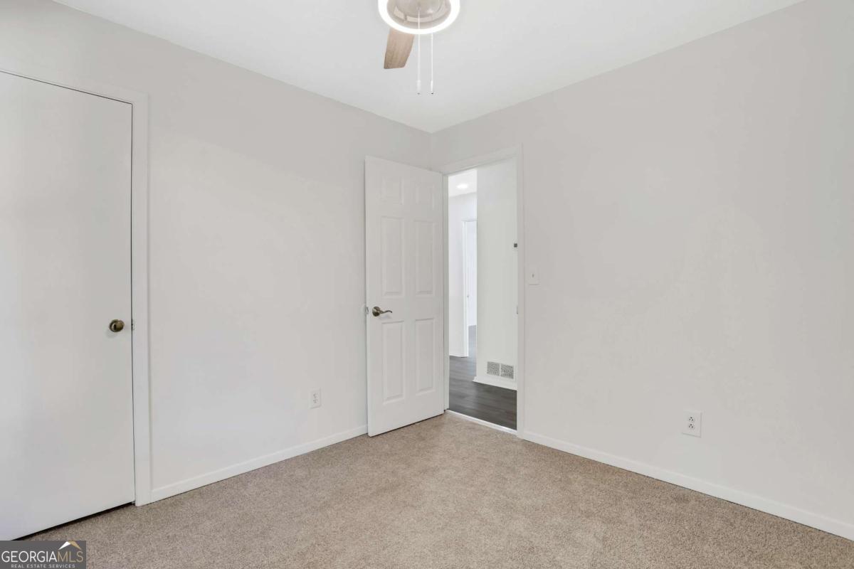 6308 E Windsor Lane Property Photo 17