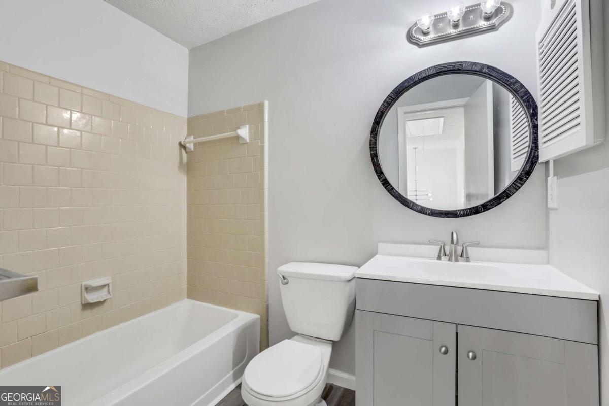 6308 E Windsor Lane Property Photo 18