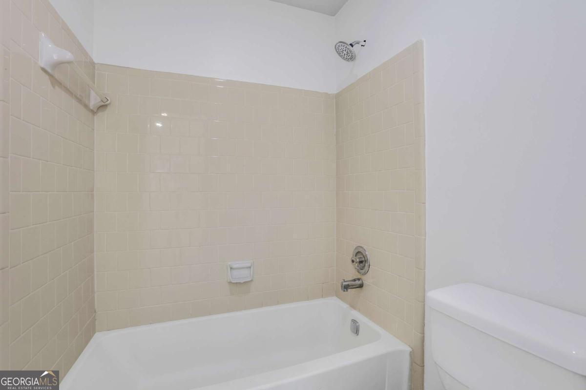 6308 E Windsor Lane Property Photo 25