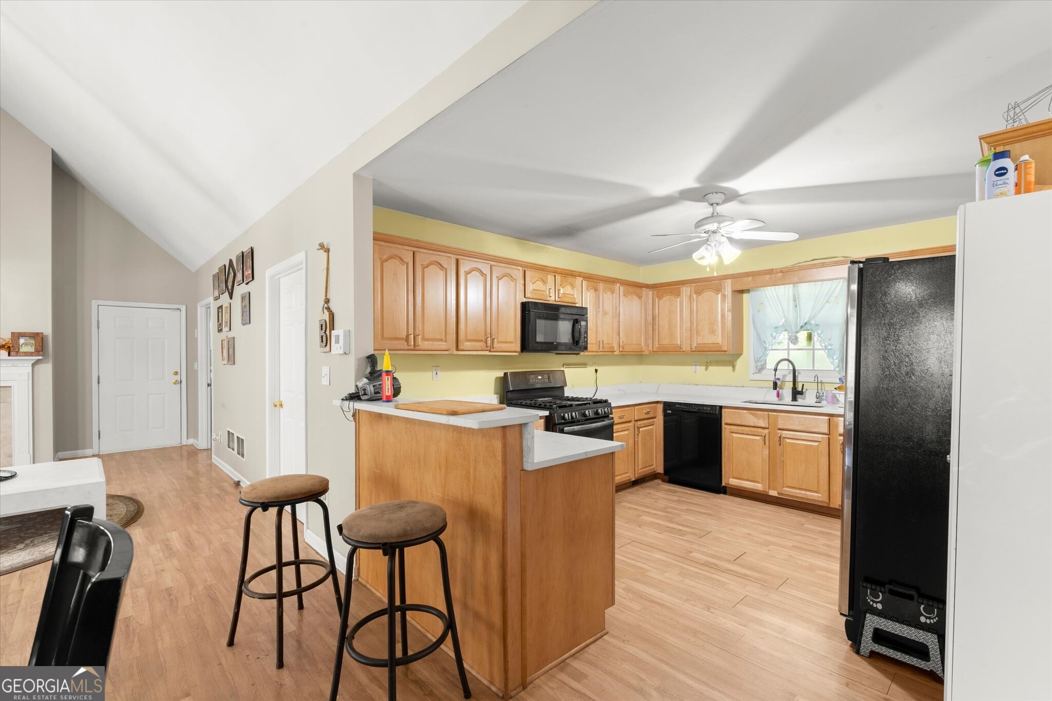 788 Nesbit Loop Ne Property Photo 45