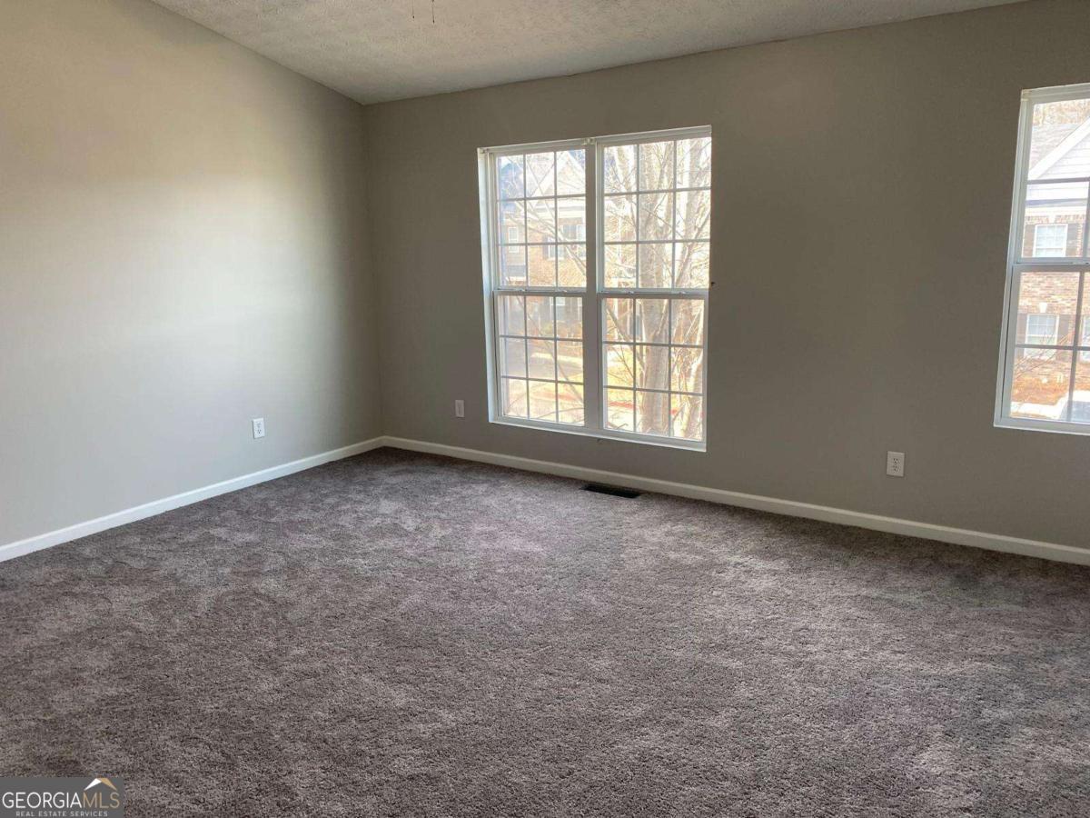 2752 Valley Green Drive Property Photo 11