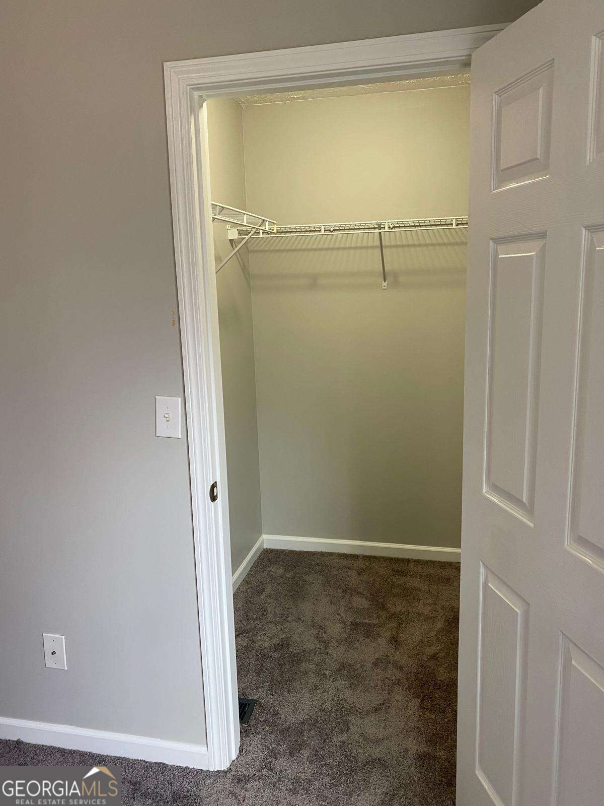 2752 Valley Green Drive Property Photo 18