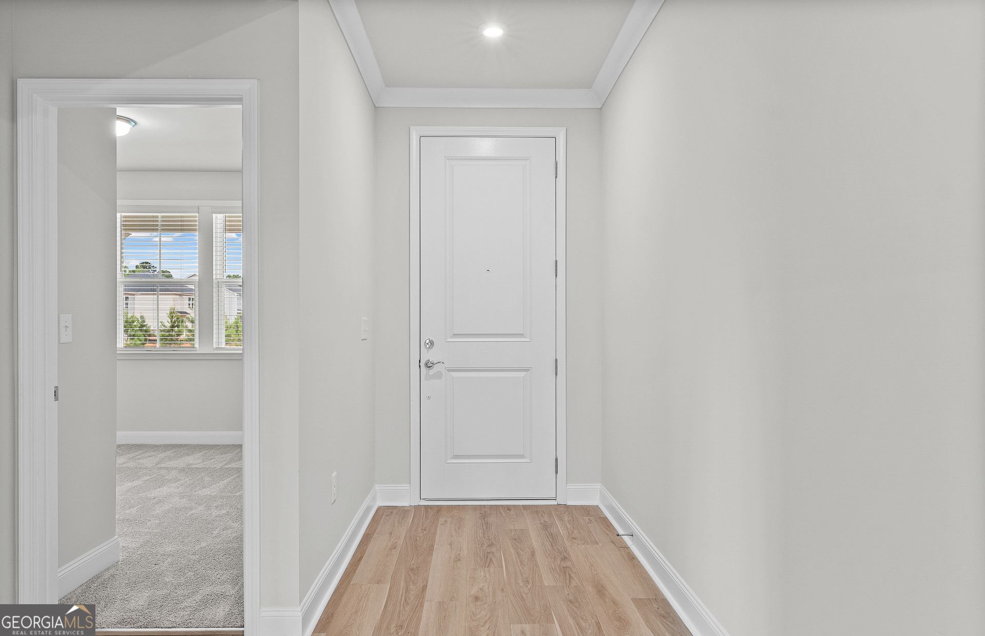 137 Kenney Way Property Photo 8