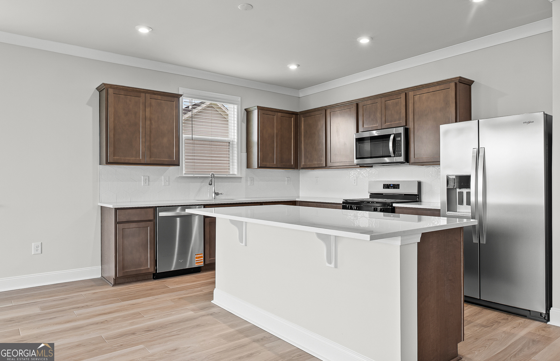 137 Kenney Way Property Photo 14