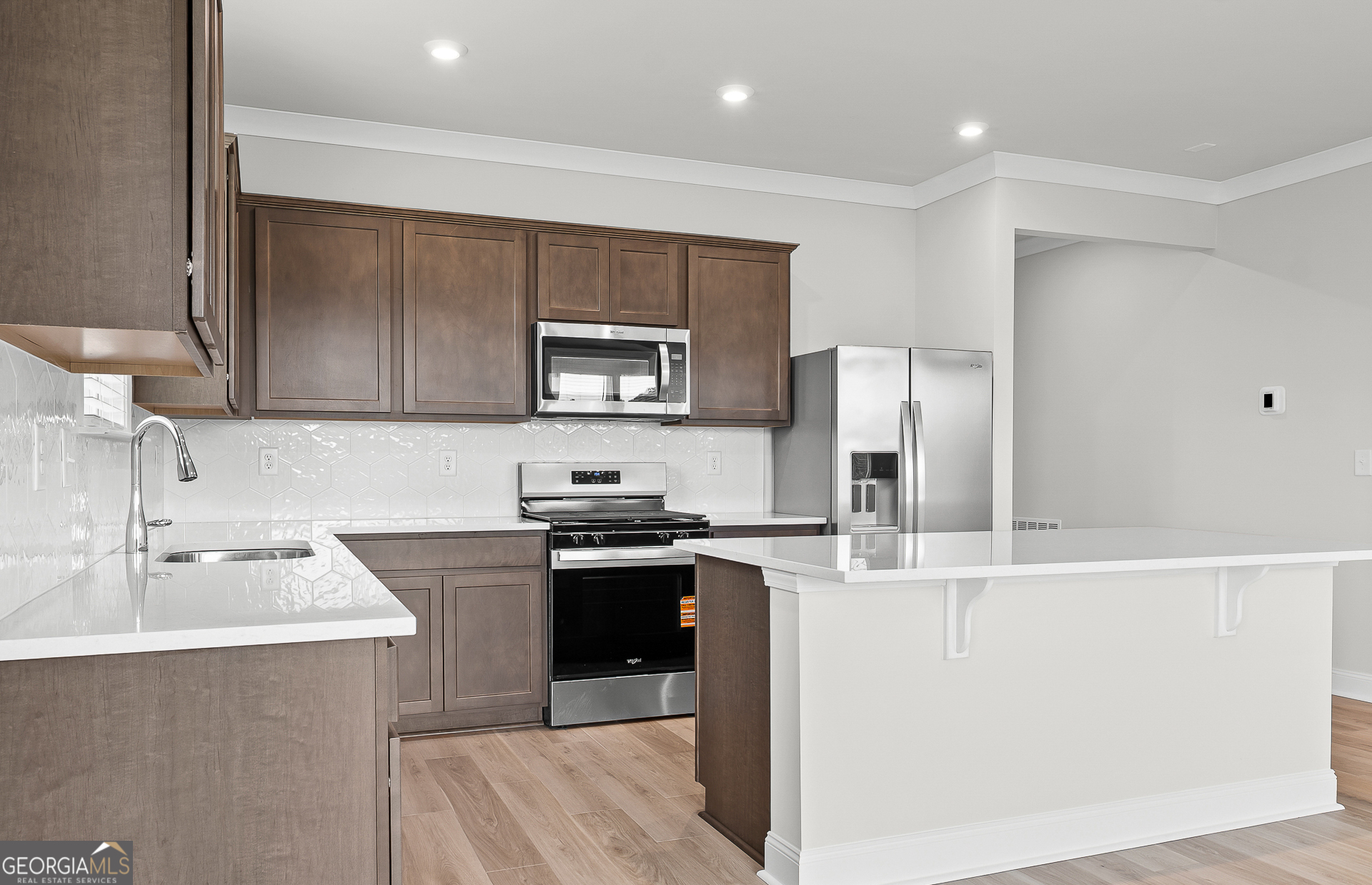 137 Kenney Way Property Photo 15