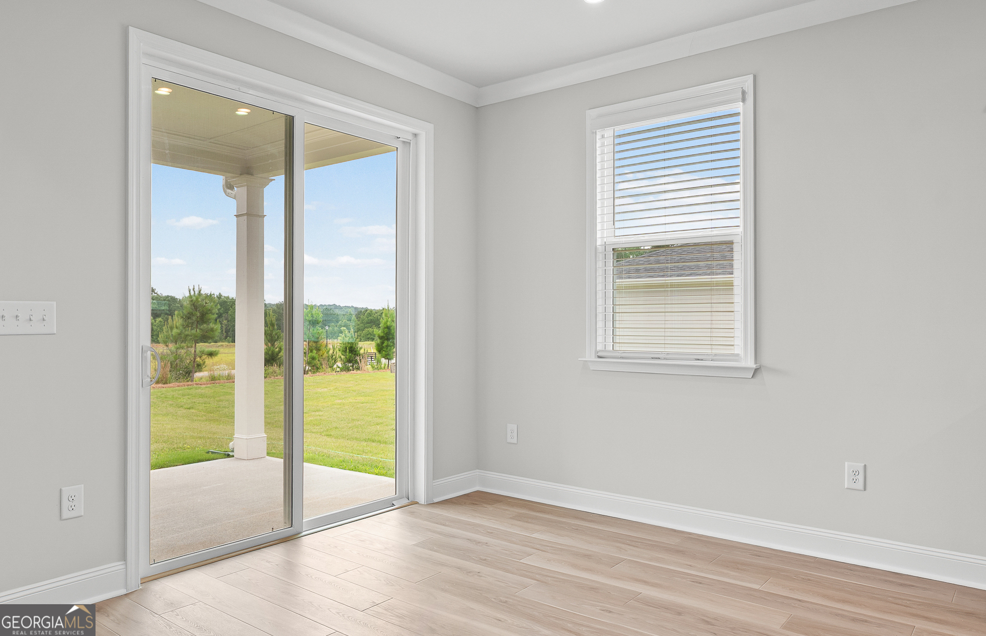 137 Kenney Way Property Photo 17