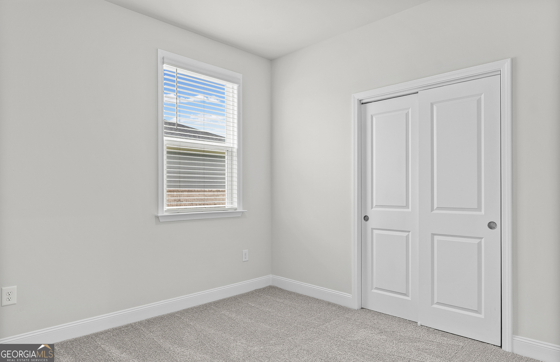 137 Kenney Way Property Photo 22