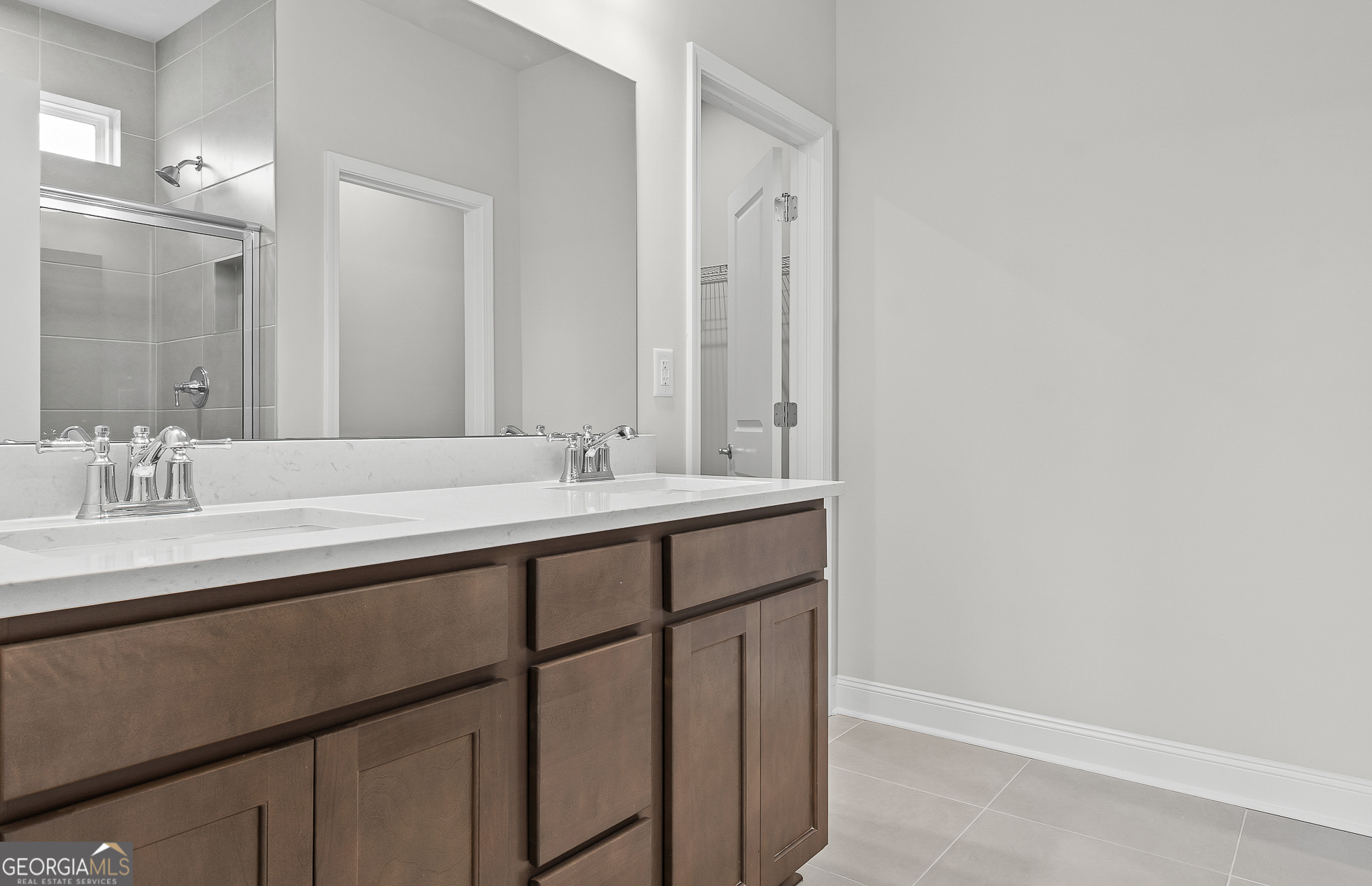 137 Kenney Way Property Photo 26