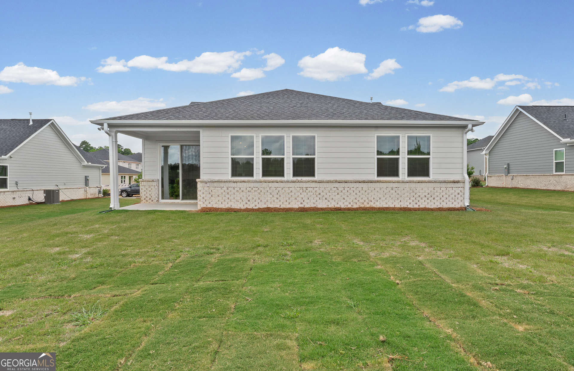 137 Kenney Way Property Photo 32