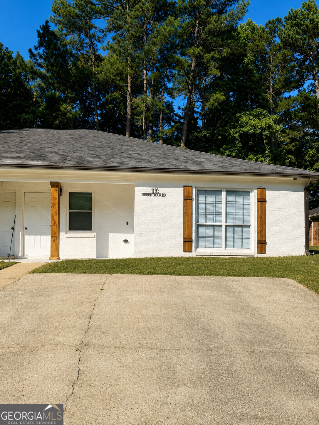 1116 Summer Brook Road Property Photo 1