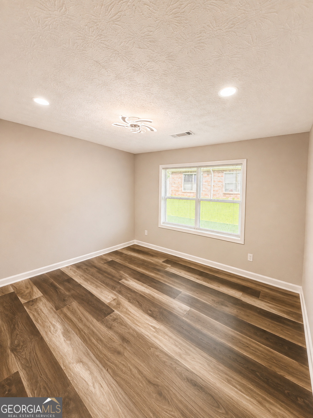 1116 Summer Brook Road Property Photo 15