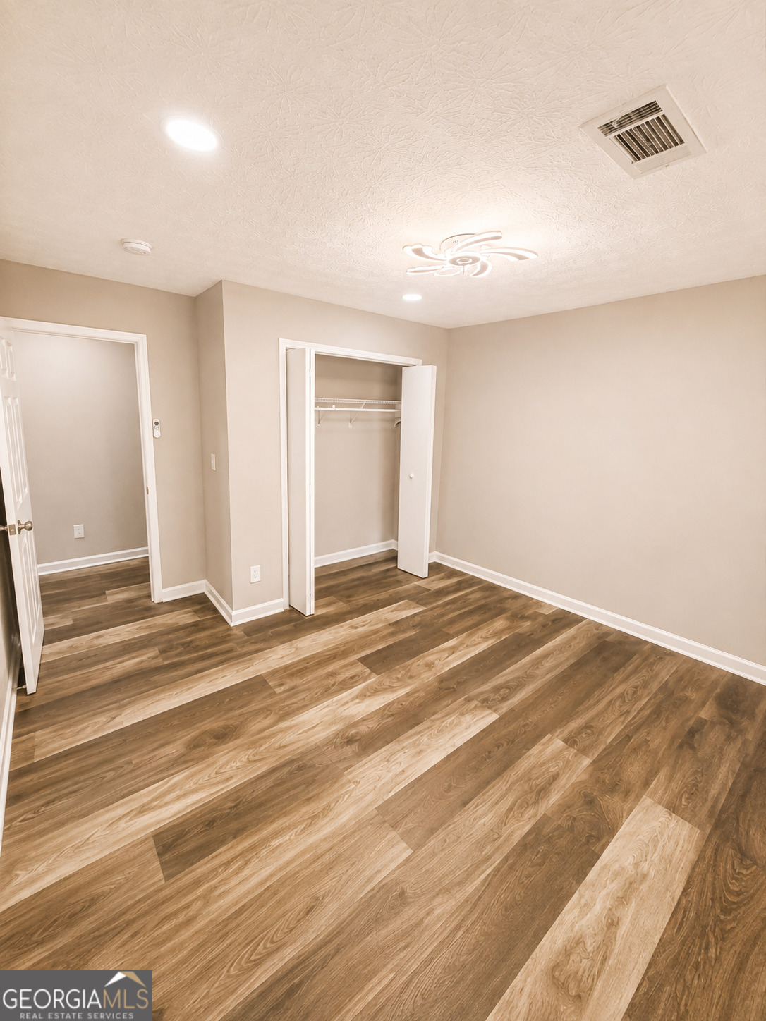 1116 Summer Brook Road Property Photo 16