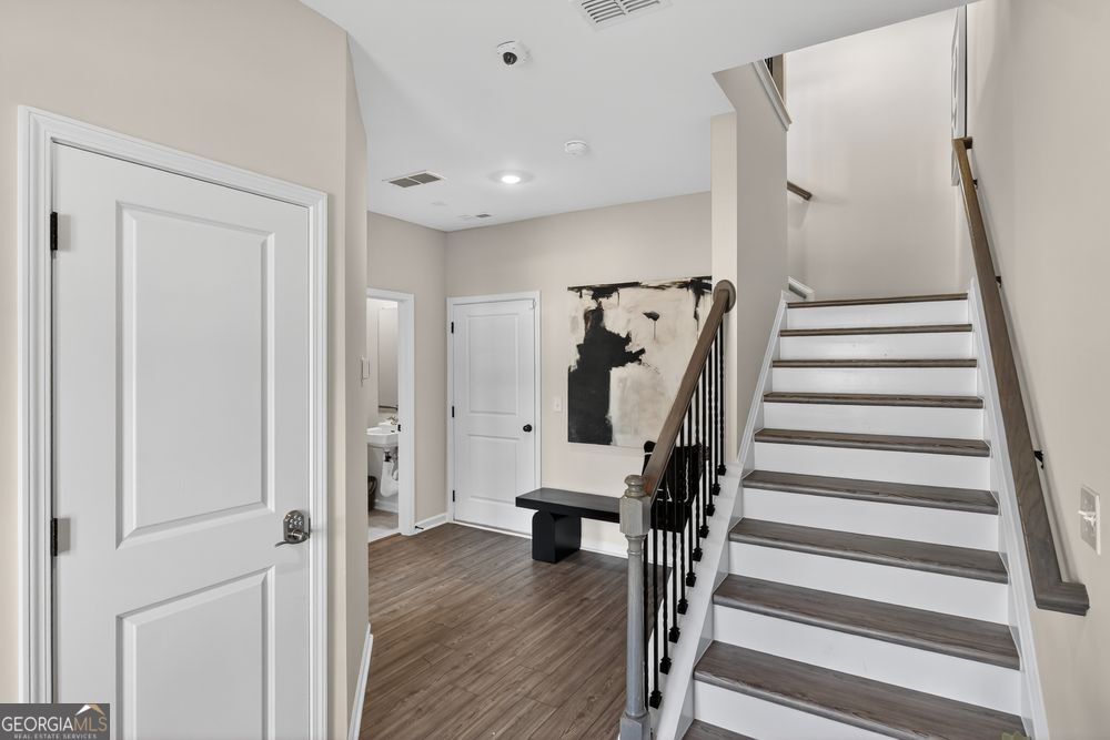 2711 Dreycott Lane Property Photo 7