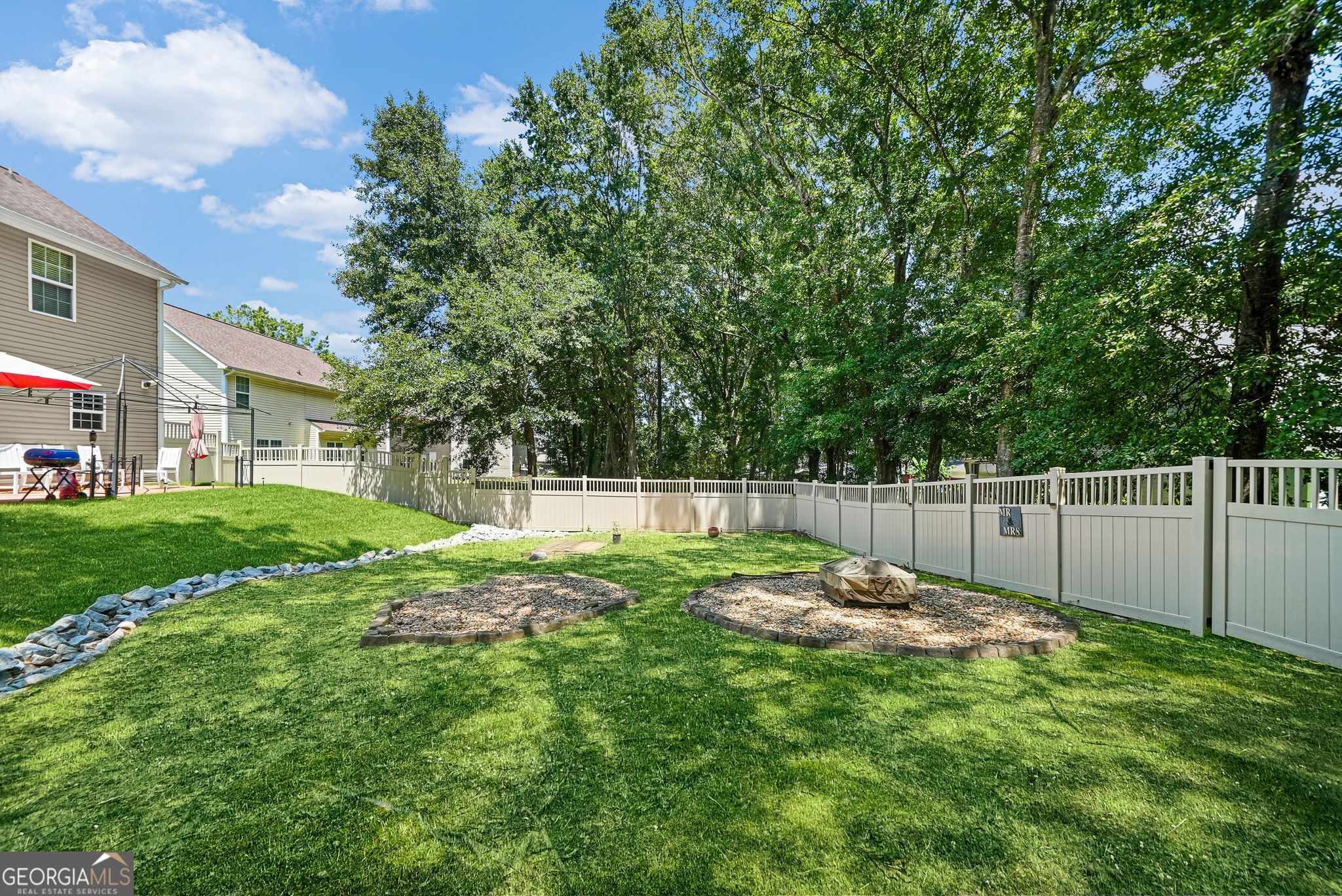 2432 Temple View Drive Property Photo 35
