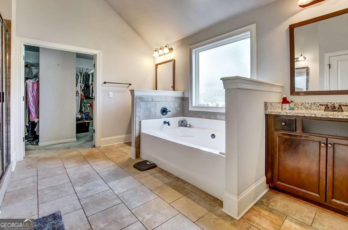 300 Onyx Drive Property Photo 30