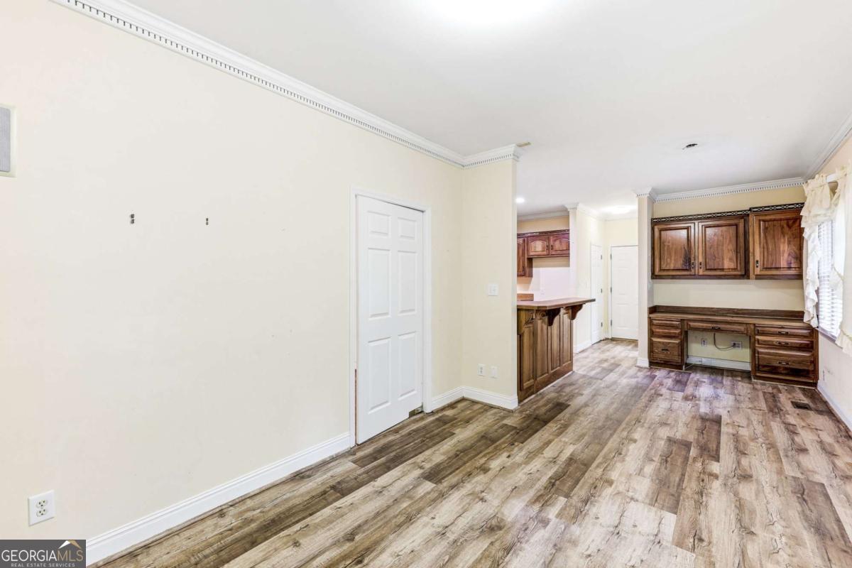 372 Woodhaven Drive Property Photo 18