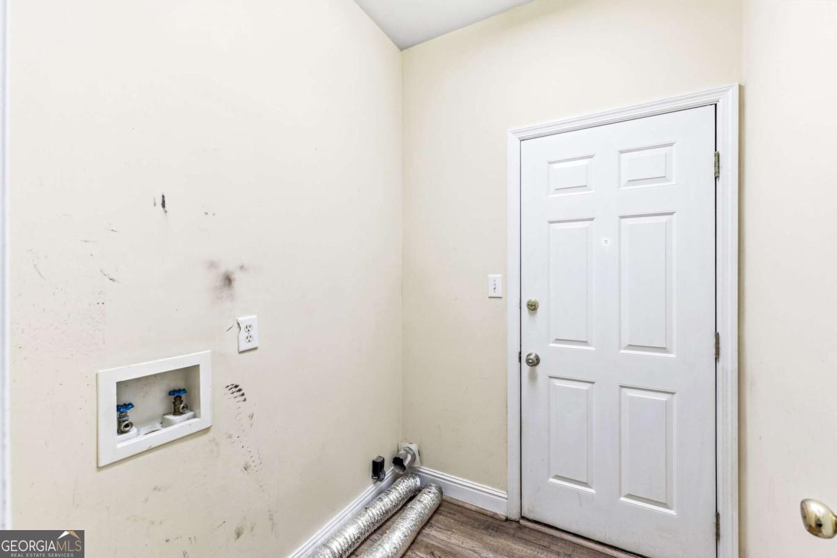372 Woodhaven Drive Property Photo 20