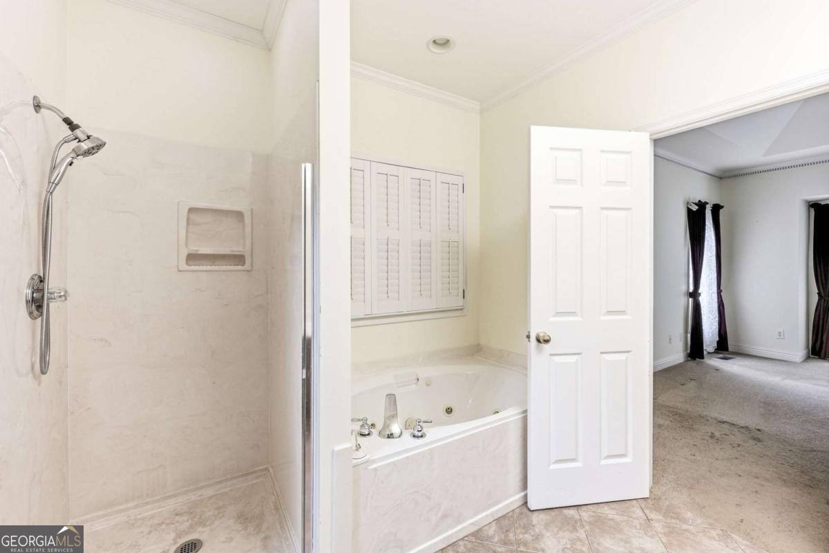 372 Woodhaven Drive Property Photo 25