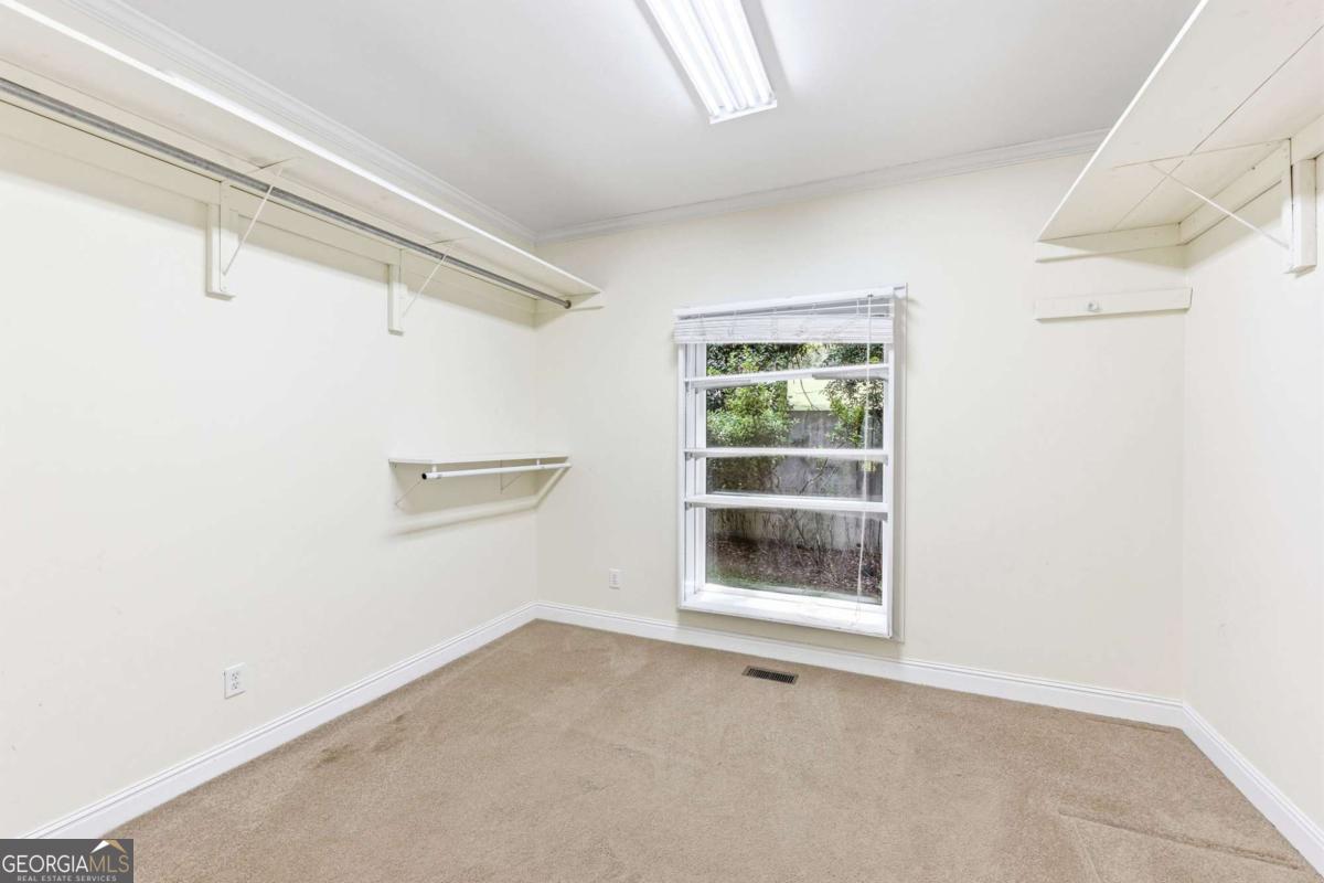 372 Woodhaven Drive Property Photo 26