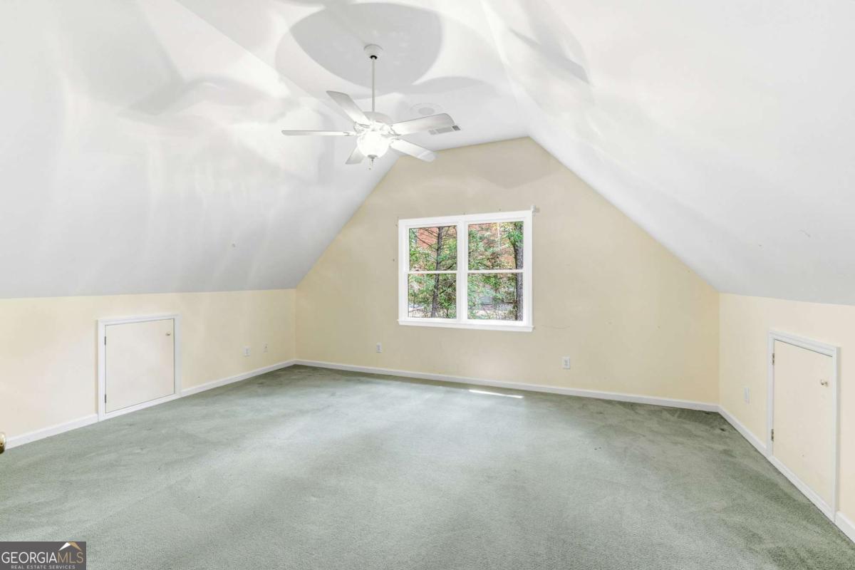 372 Woodhaven Drive Property Photo 37