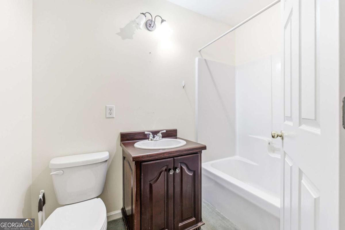 372 Woodhaven Drive Property Photo 39