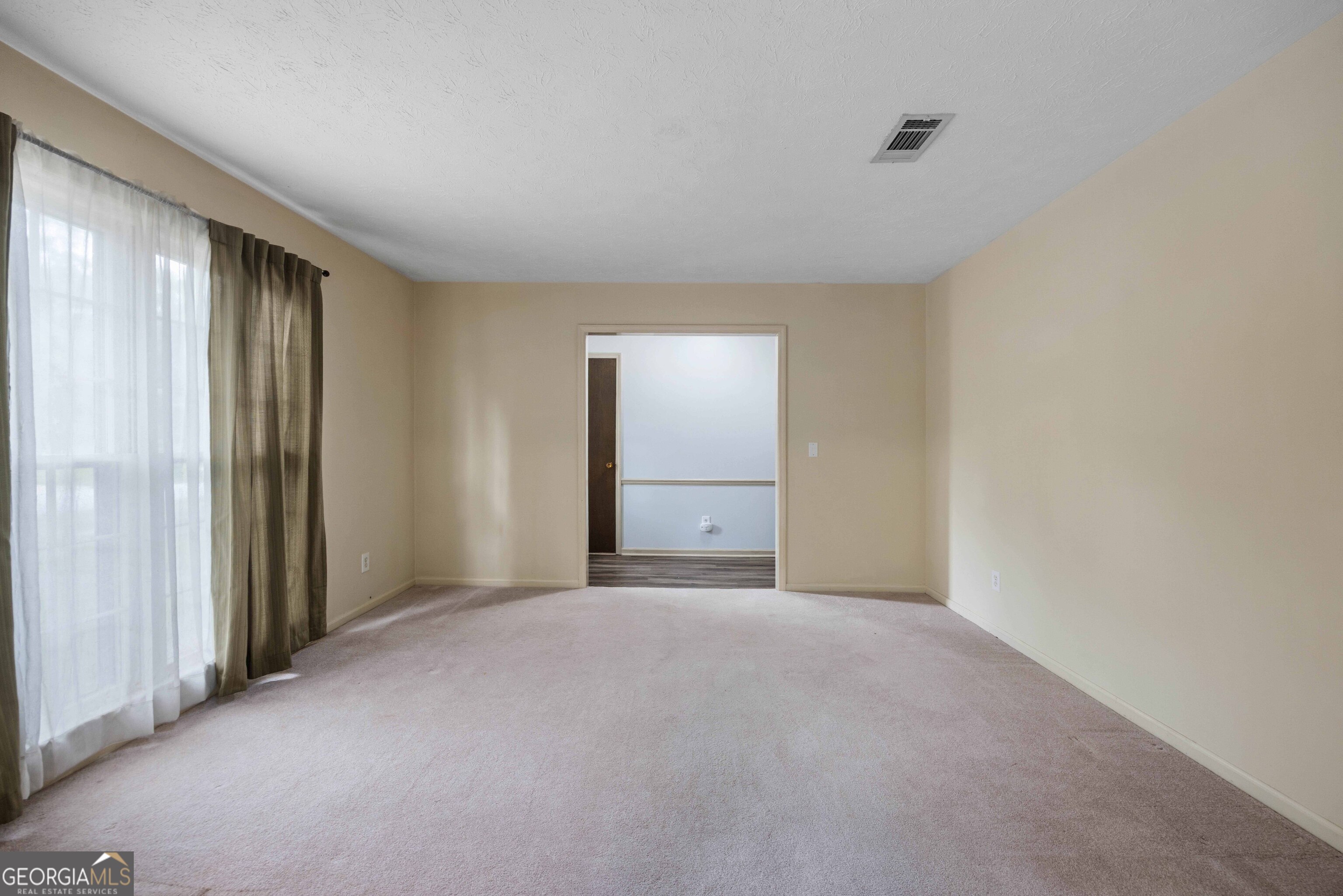 5106 Willowbrook Dr Property Photo 5
