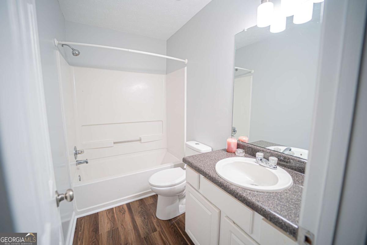 2077 Pinnacle Pointe Drive Property Photo 26