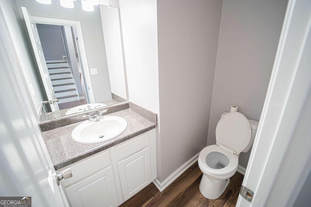2077 Pinnacle Pointe Drive Property Photo 27