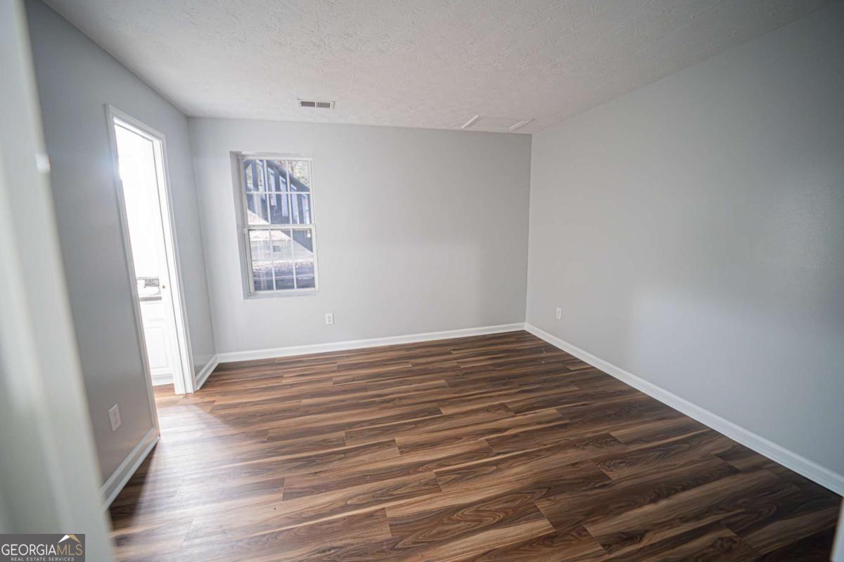 2077 Pinnacle Pointe Drive Property Photo 31