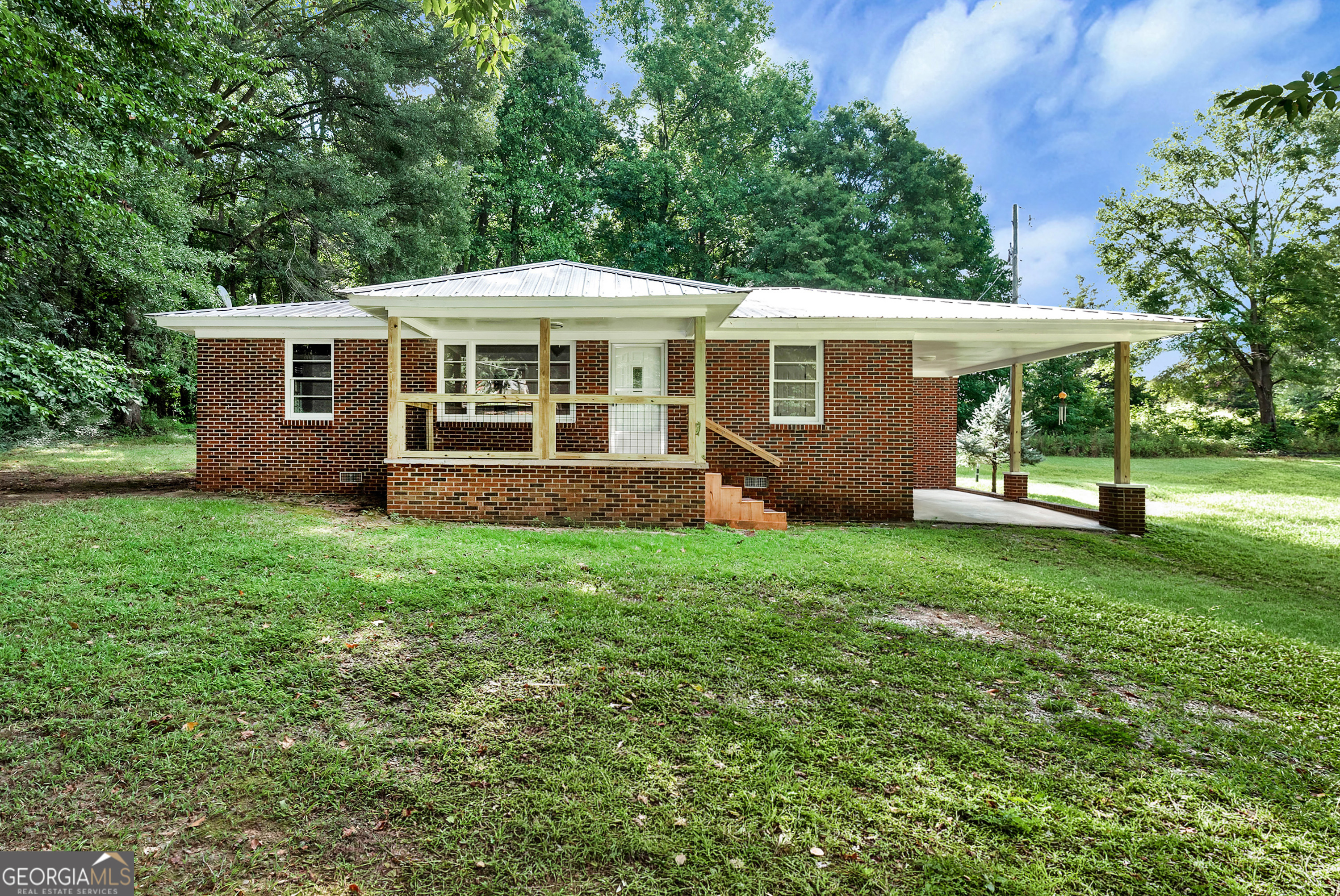 4188 Commerce Road Property Photo 1