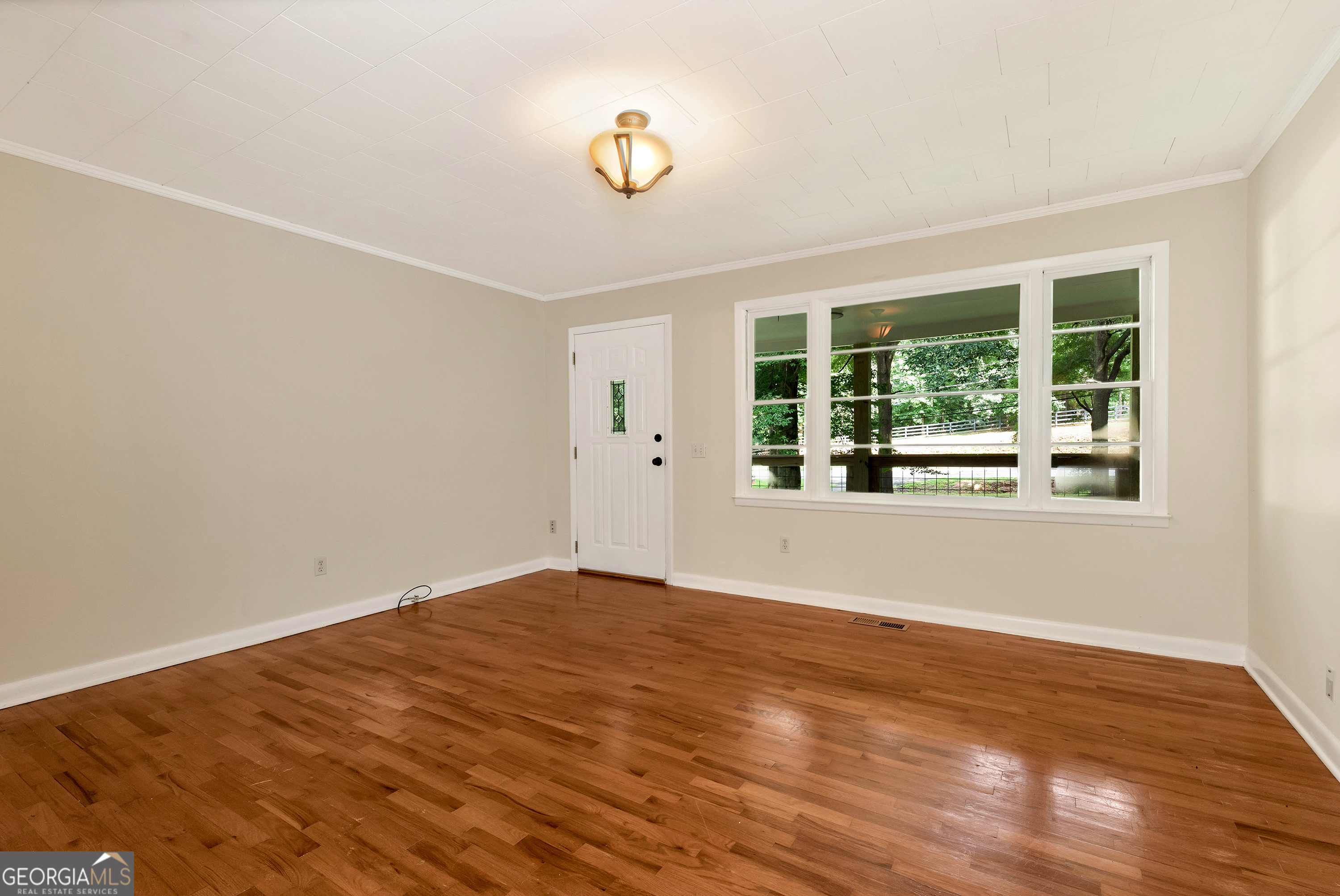 4188 Commerce Road Property Photo 3
