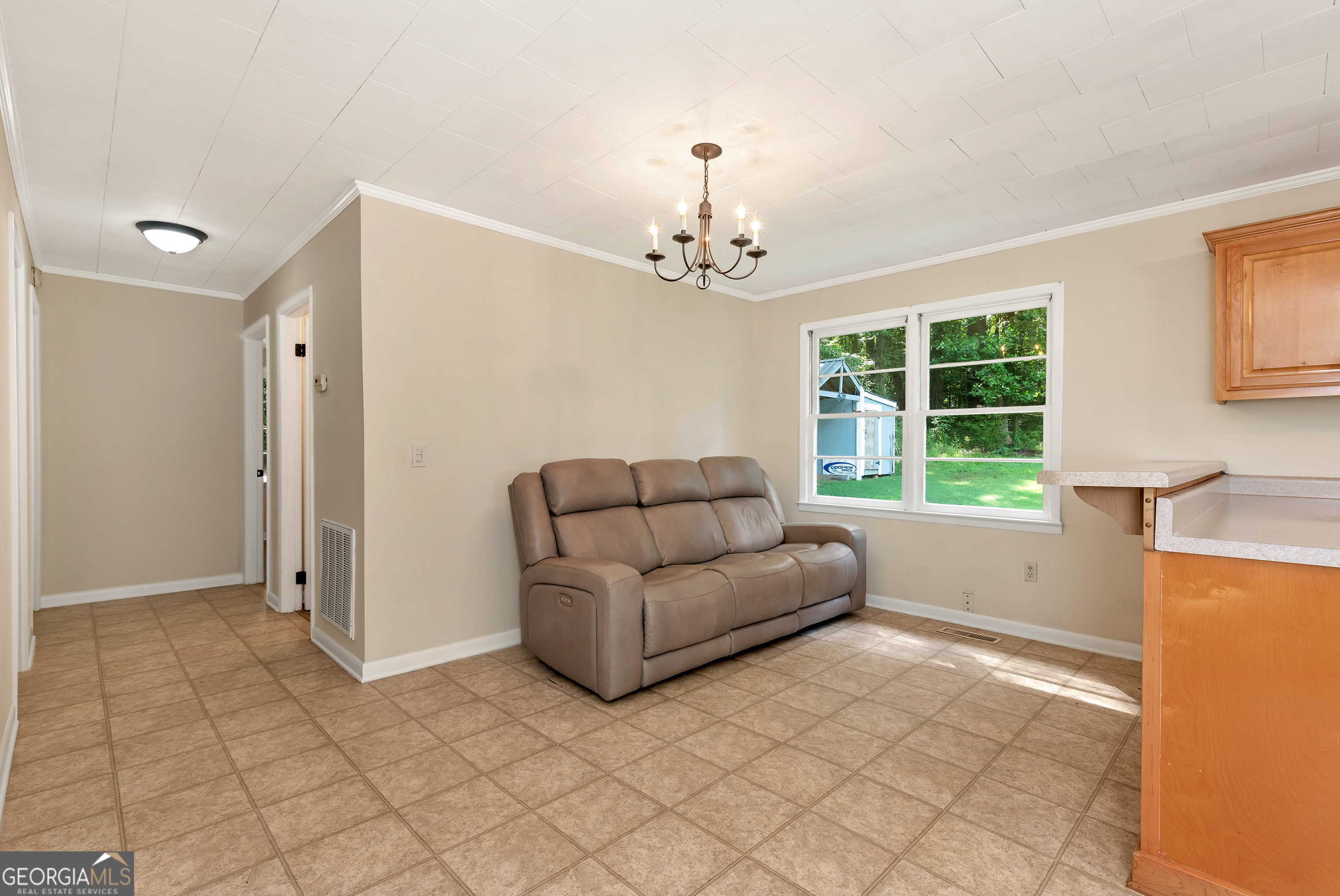 4188 Commerce Road Property Photo 8