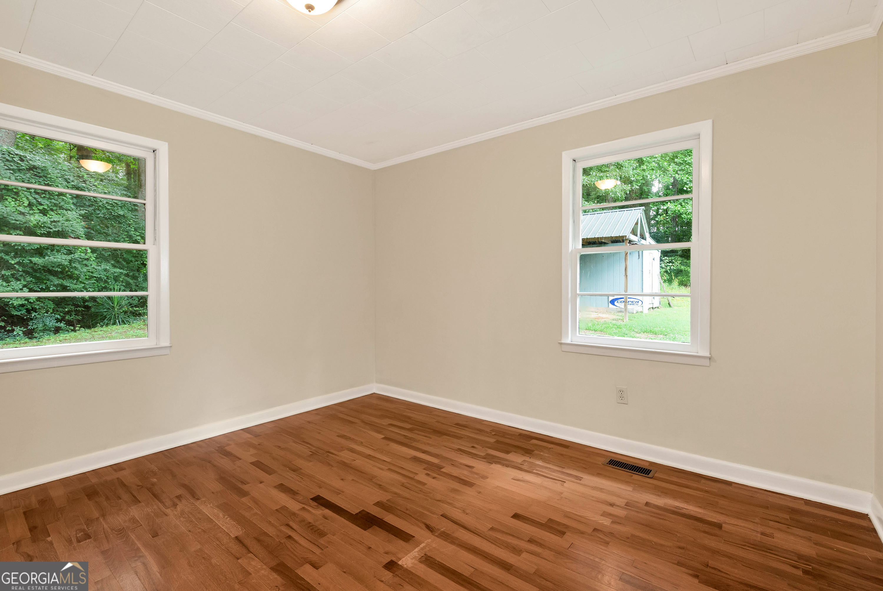 4188 Commerce Road Property Photo 15