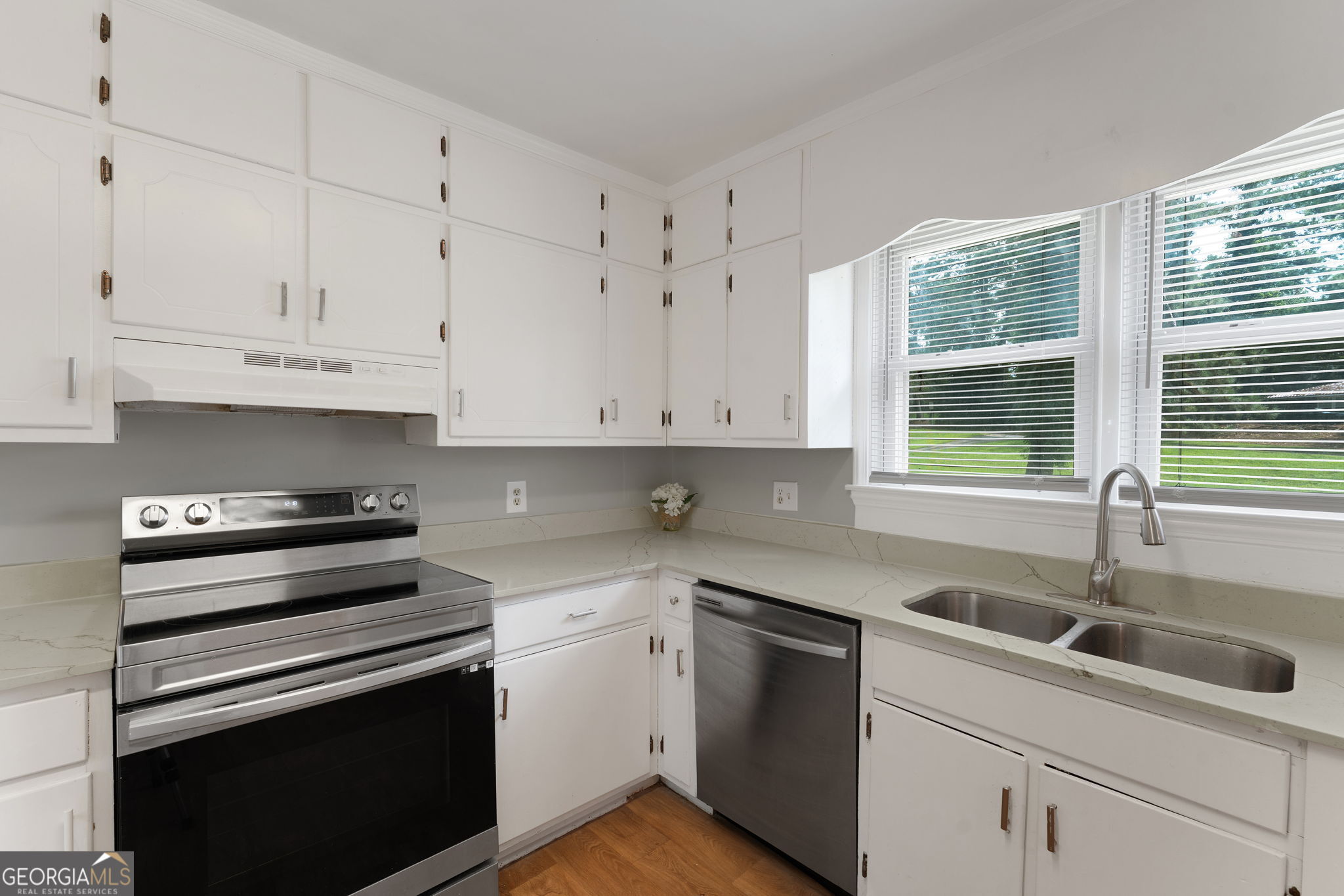 630 Pierce Avenue Property Photo 12