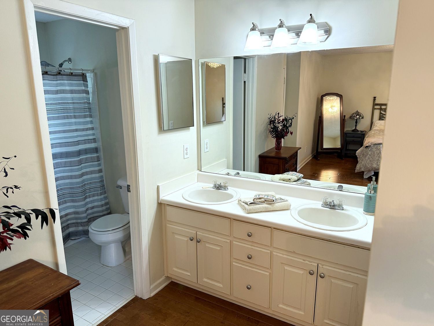 554 Picketts Bend Circle Property Photo 8