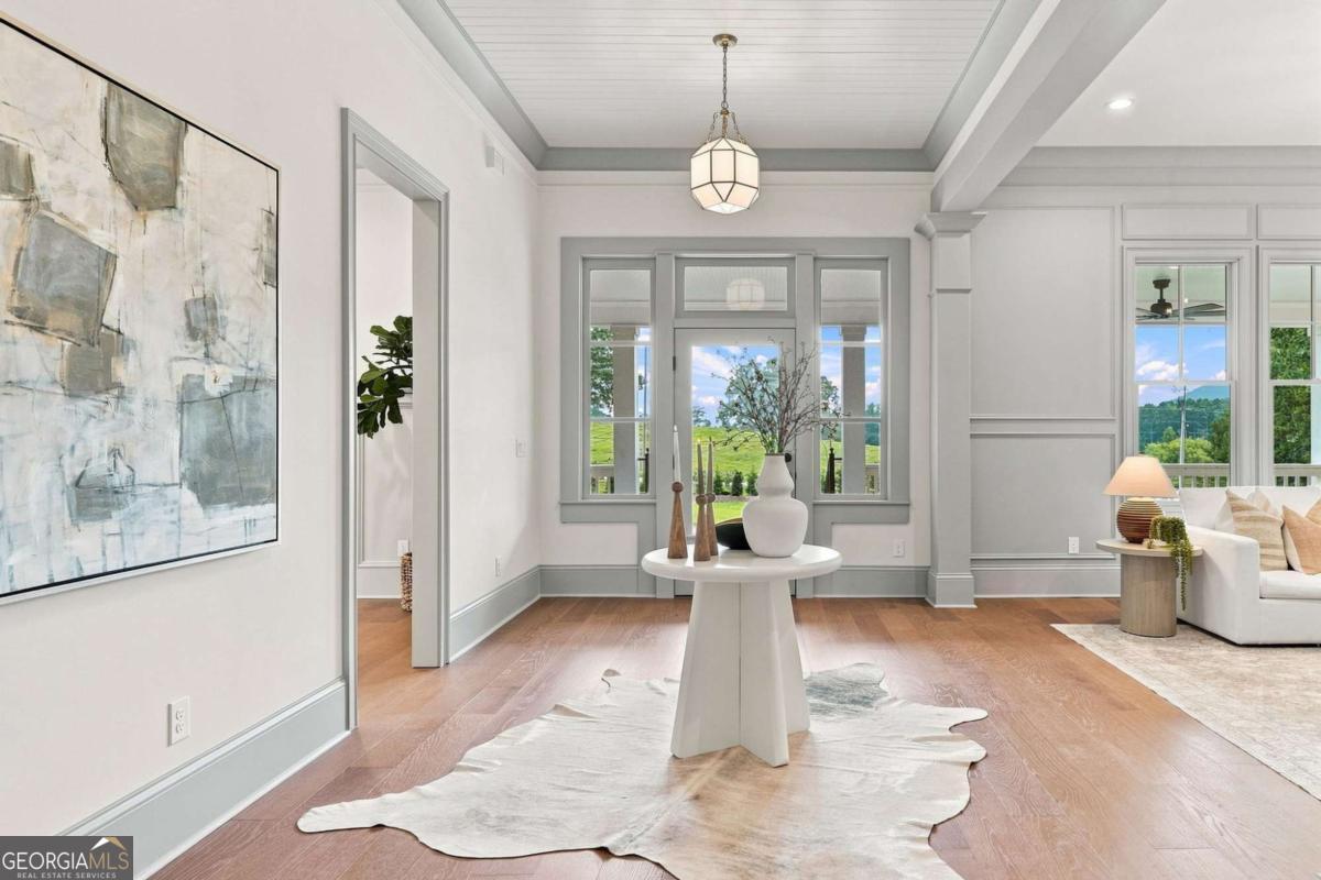 270 Windsor Drive Sw Property Photo 3