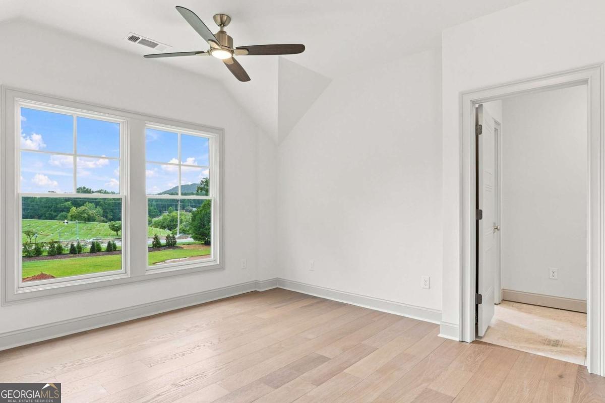 270 Windsor Drive Sw Property Photo 44