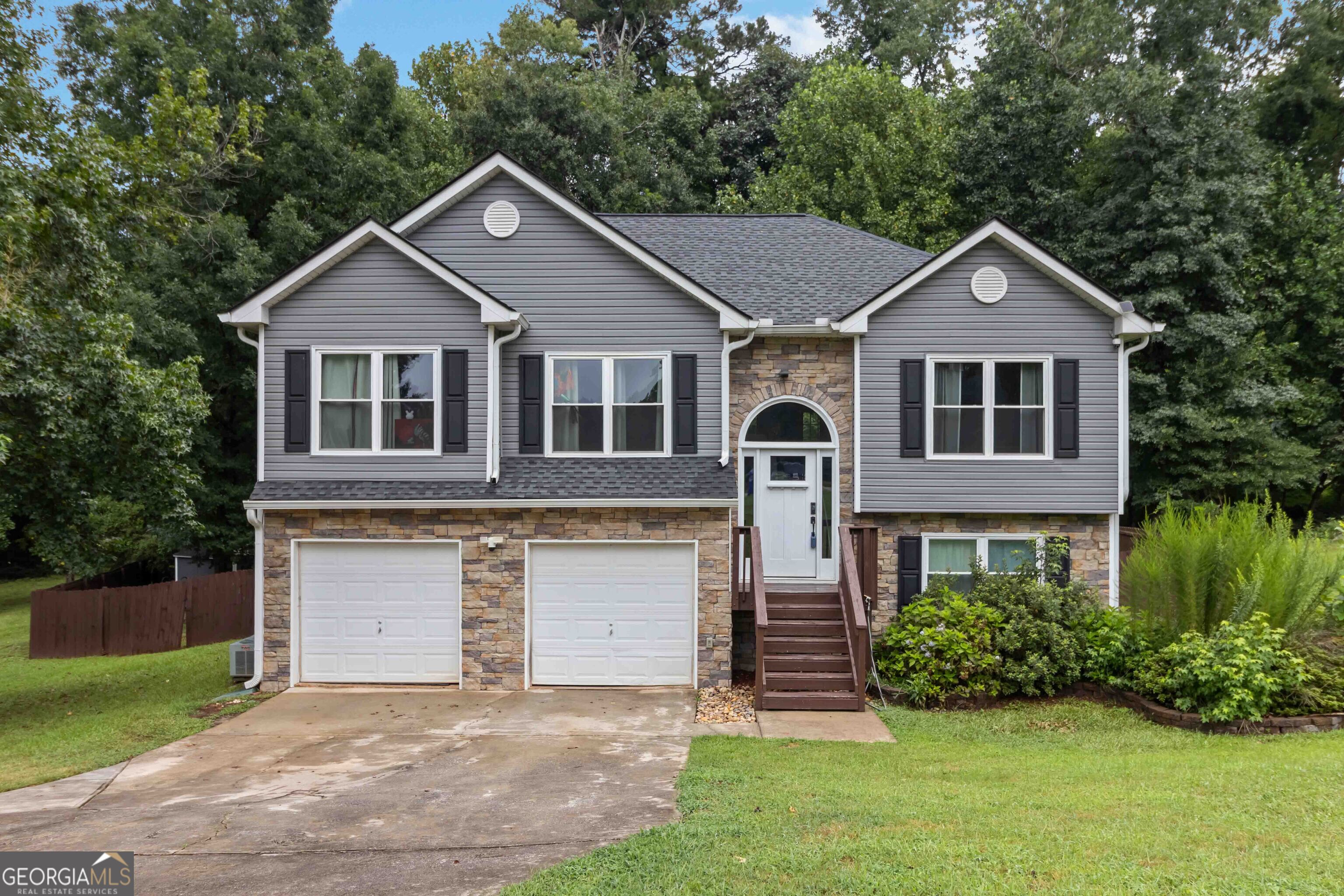 624 Gatewood Way Property Photo 1