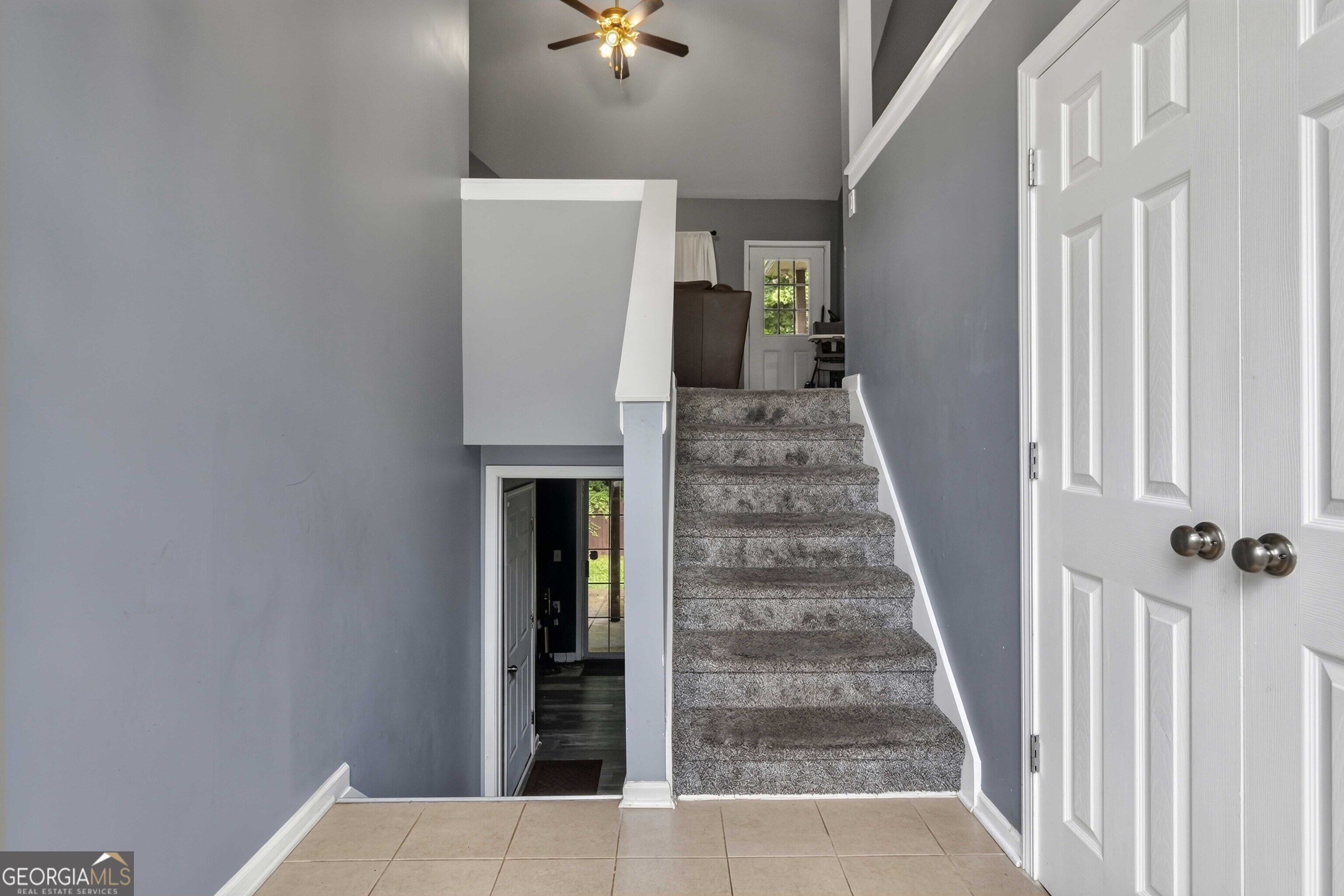 624 Gatewood Way Property Photo 5
