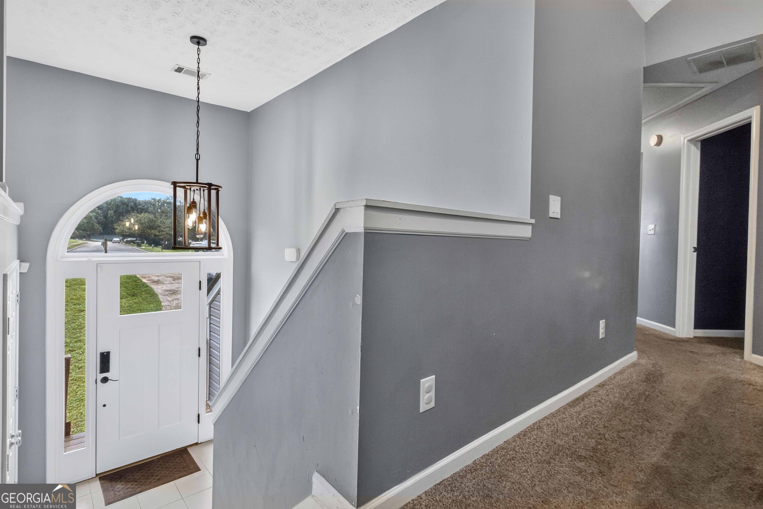 624 Gatewood Way Property Photo 6