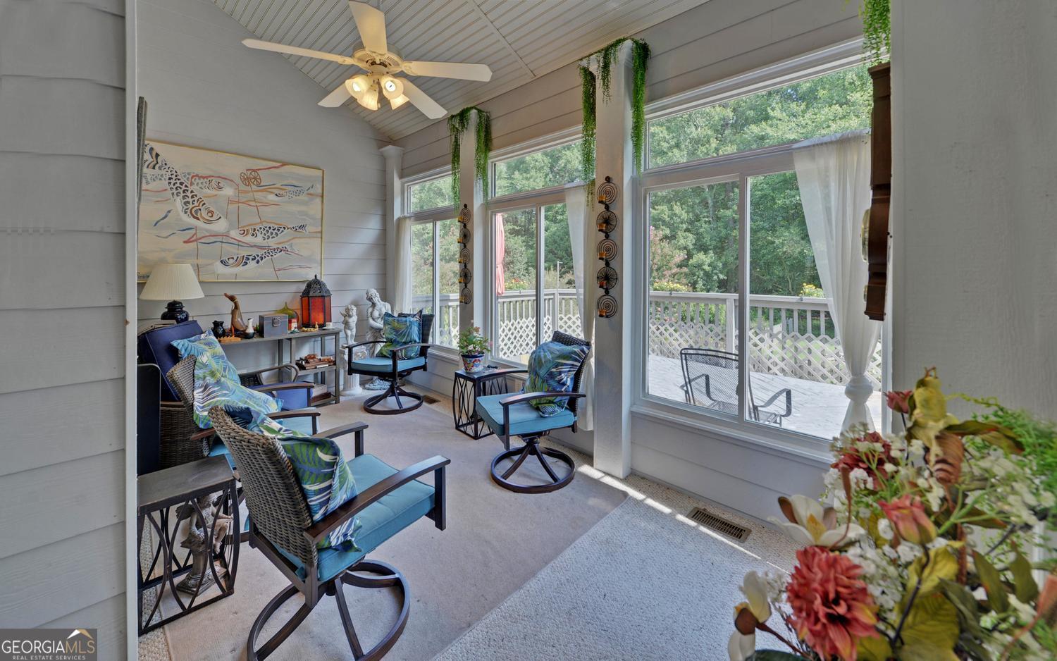 220 Azalea Drive Property Photo 11